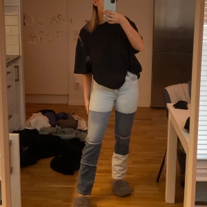 Jeans - As balla jeans ifrån Bikbok i storlek S, passar en XS också. Är 1,68cm. Fint skick, faktas eller möts i Örebro