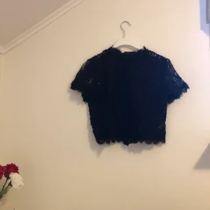 Topp från Zara - Svart topp från Zara