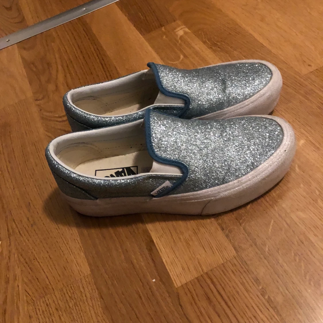 Glittriga Vans storlek 36 - 90
