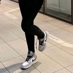 Jordans grå - Säljer mina helt nya jordans, super fina! 