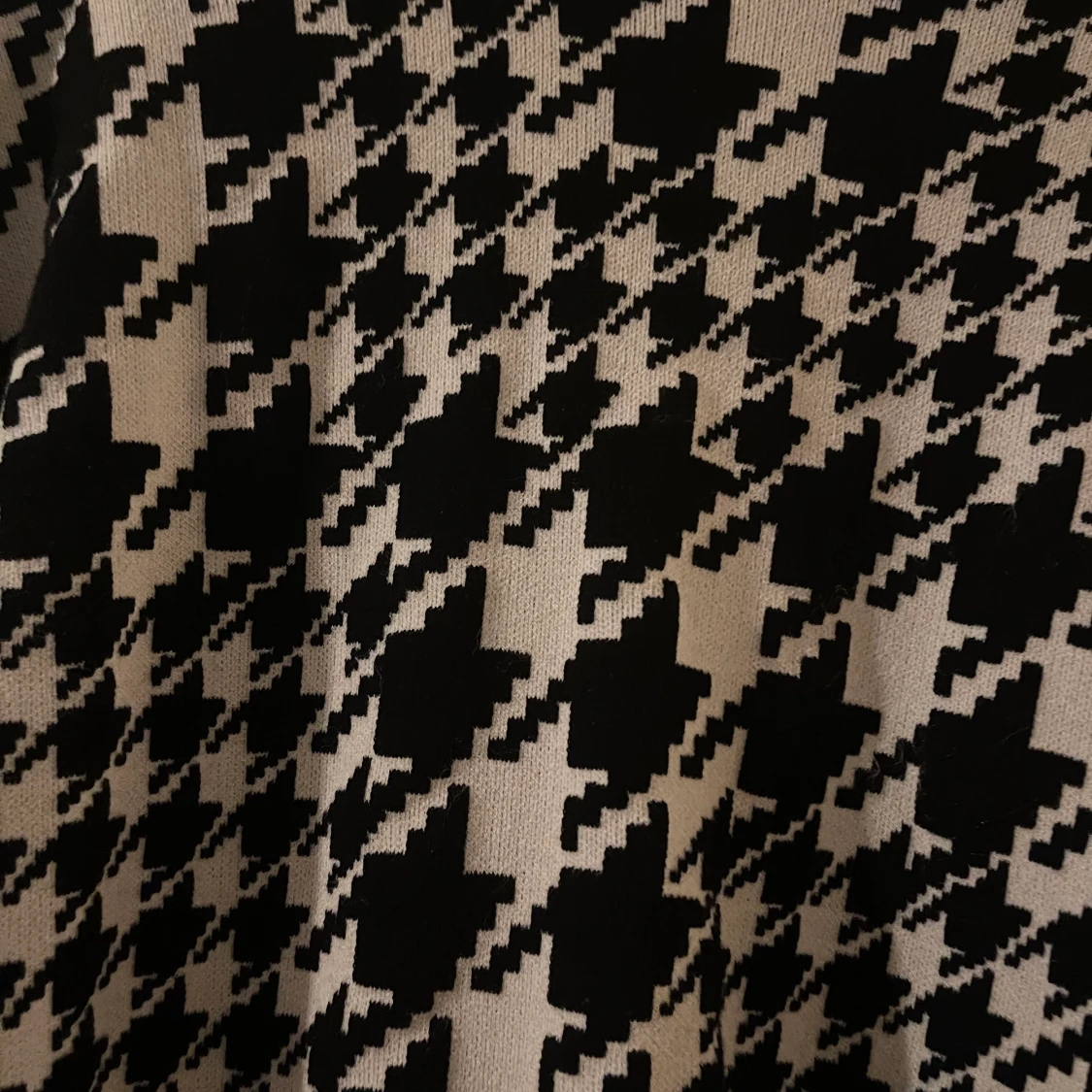 Svart vit tröja - 90