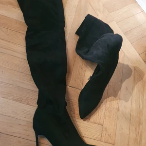 Skor  - Vinter skor  39 storlek, passar 39-40  .en par 200kr 