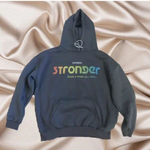 Hoodie - Hoodie i storlek M😍