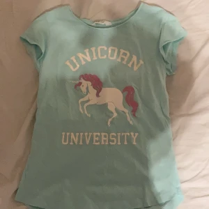 Tröja - Köparen står för frakt 😊