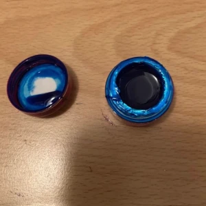 Gellack - Base one - Gellack i en blå färg.