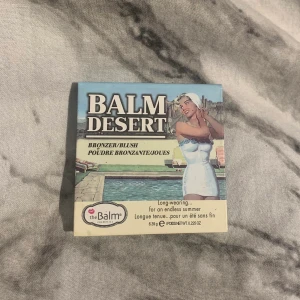 The Balm - Bronzer/ Blush från The Balm. Köpt för 259kr och bara använt nån gång då det inte riktigt va min färg💖 80kr inklusive frakt