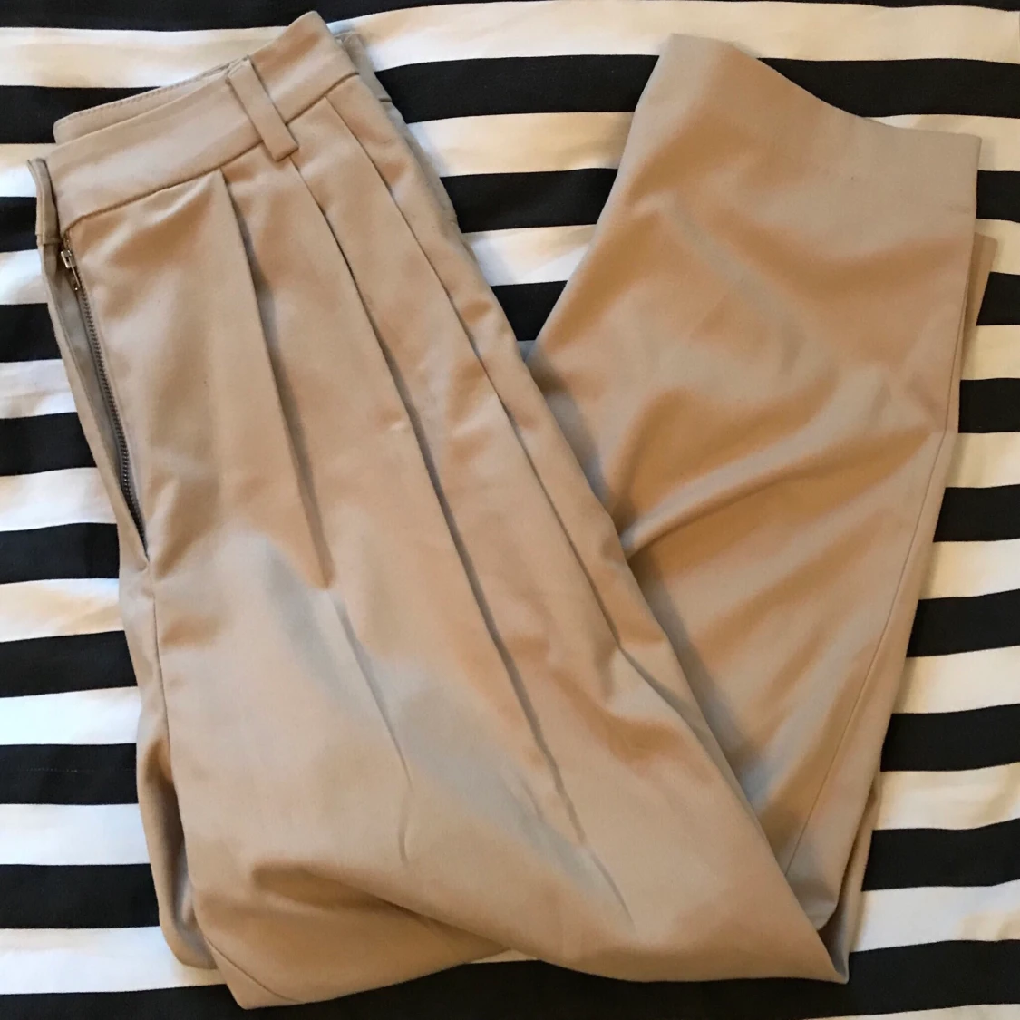 Byxor från Weekday! - 90