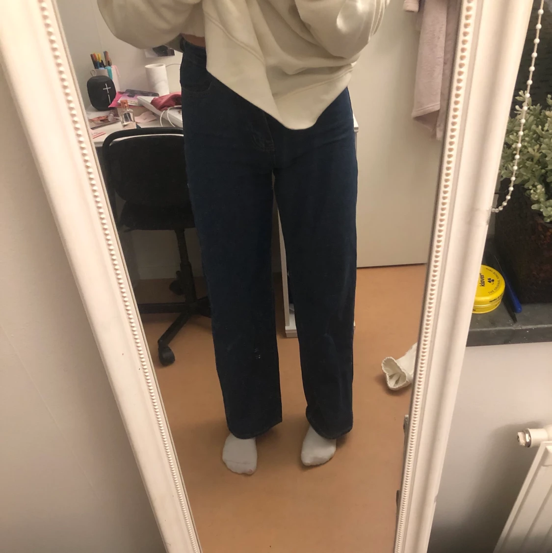 Mörkblåa jeans - 90