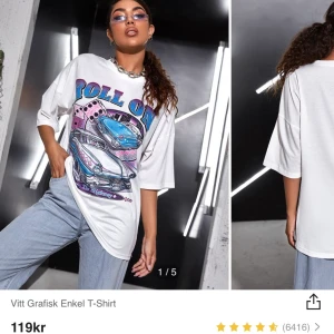 Oversized T-shirt - Säljer denna fina oversized t-shirten. Den är i storlek XS men sitter som S/M. Köpte för 119kr + frakt säljer för 50kr+frakt eller eget prisförslag. Jättefint skick då jag endast använt den en gång.