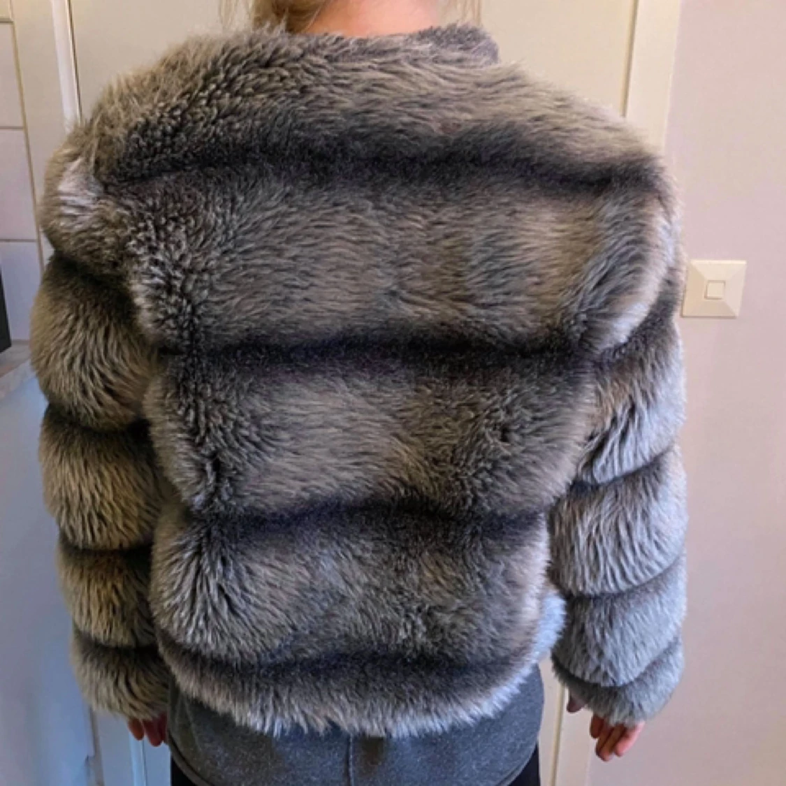 Jacka i fuskpäls - 91