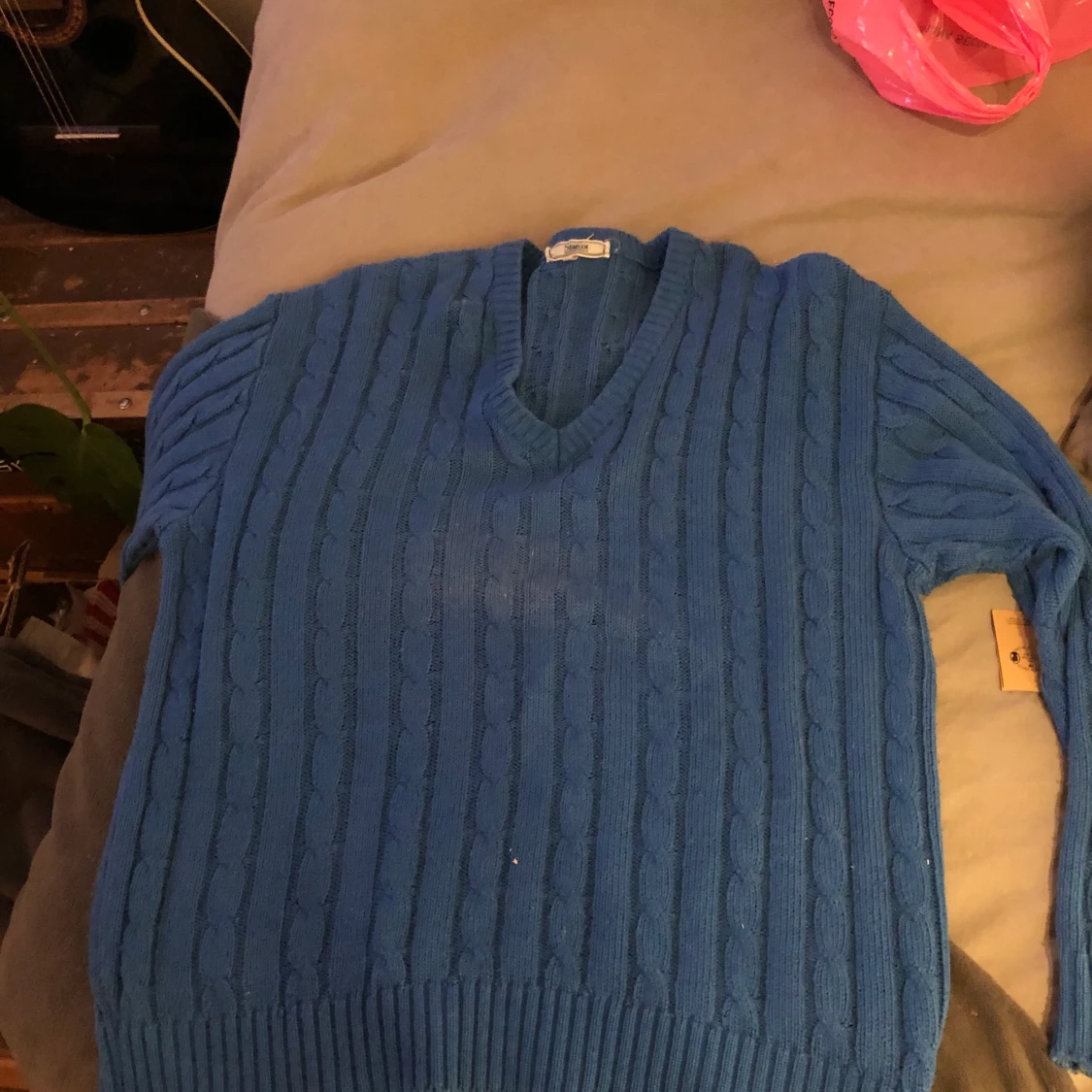 Blå stickad tröja