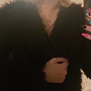 Svart fake päls -   Perfekt skick, kan hämtas eller levereras <3