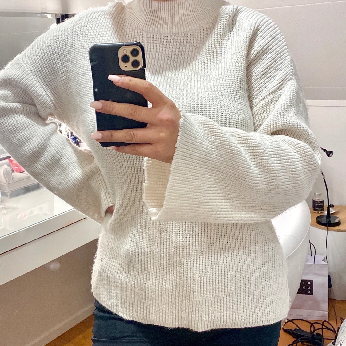 Na-kd tröja med vida ärmar