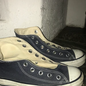 Converse platå - Ganska bra skick, inga snören, mörkblåa 