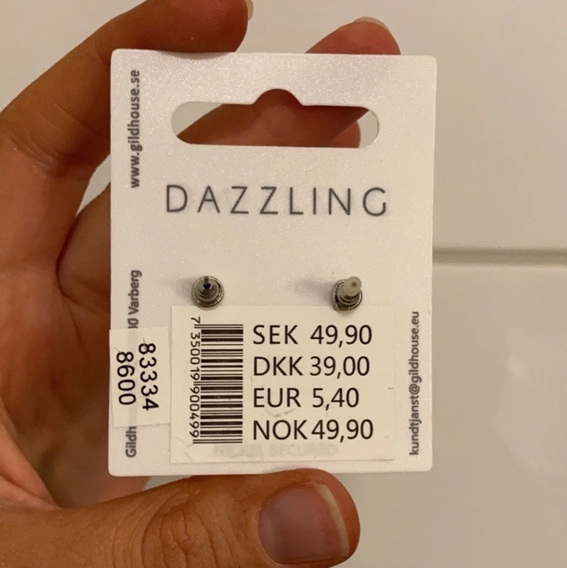 Oanvända öronhängen - 90