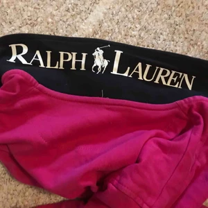  - En snygg pike T-shirt Ralph Lauren  Mark o polo st M