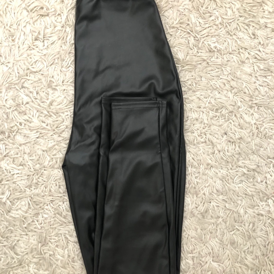 Svarta läder tights MISSGUIDED strl 36