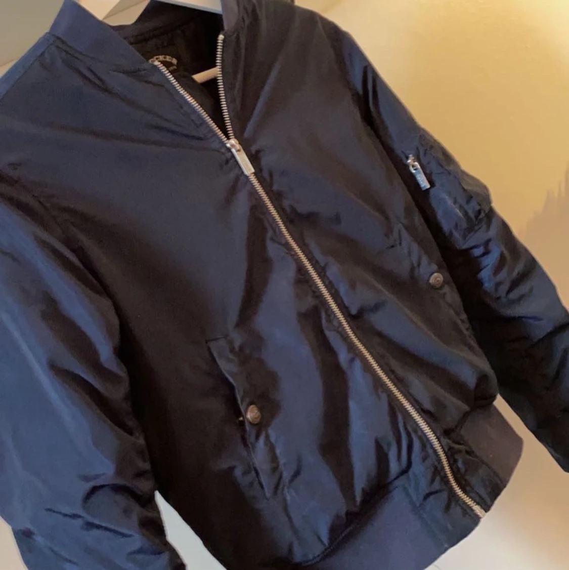 Marinblå bomberjacka  - 91