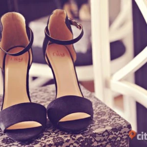  - Nelly klackskor, perfekt till sommaren ! Haft på mig dem endast en gång 