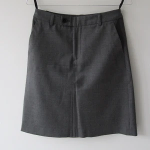  - Ny kjol från Filippa K.
Ordinarie pris 1200kr.