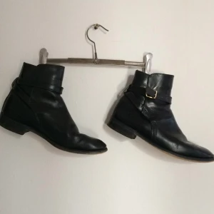  - Klassiska jodpuhrs. Använda men välskötta.  Köparen betalar frakt. Kan hämtas i centrala Göteborg.