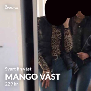  - En väst från mango köpt för 499kr i nyskick! Kan postas:) hör av dig för bättre bilder😊