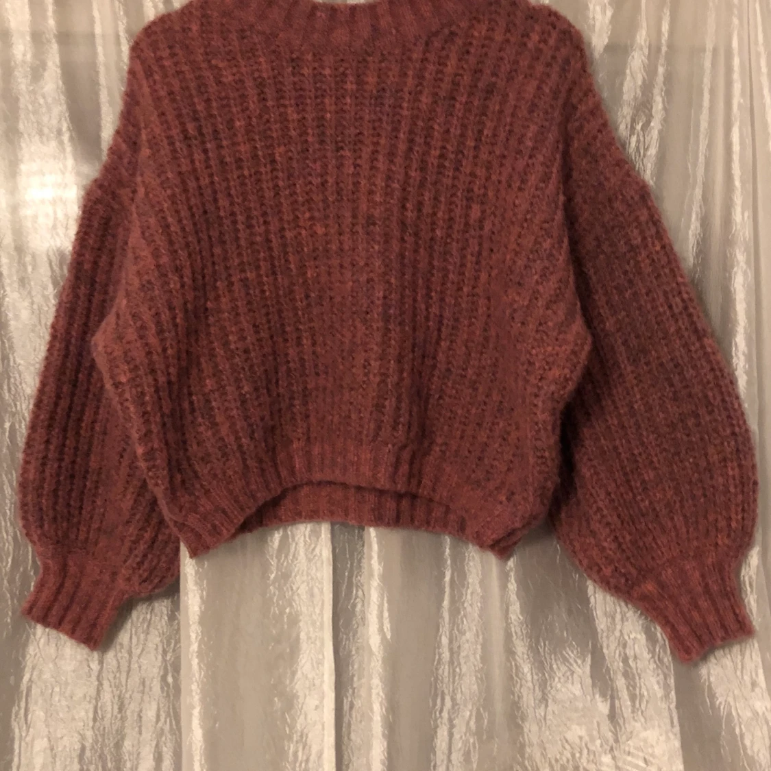 Croppad stickad tröja!