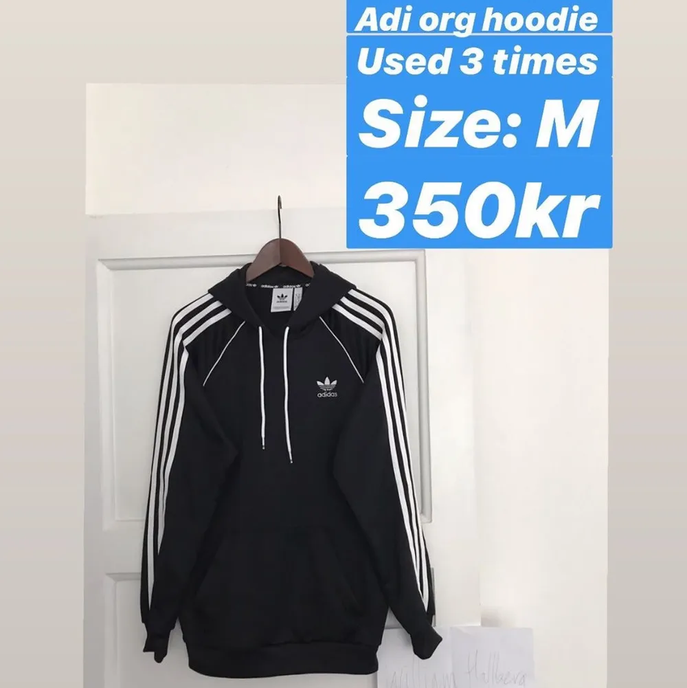 Kan fraktas, betalaren står för frakt. Fråga gärna om ni vill ha fler bilder. (Annonsen ligger även ute i tise) . Hoodies.