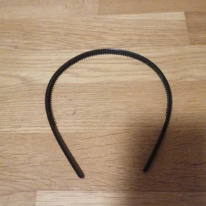 Kolla in!!  - Jättebillig då jag ej vill ha den. 1kr + köpare står för frakt 11kr 12 kr totalt