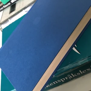 Bok - Bra bok som är  svensk ungdoms/vuxenbok