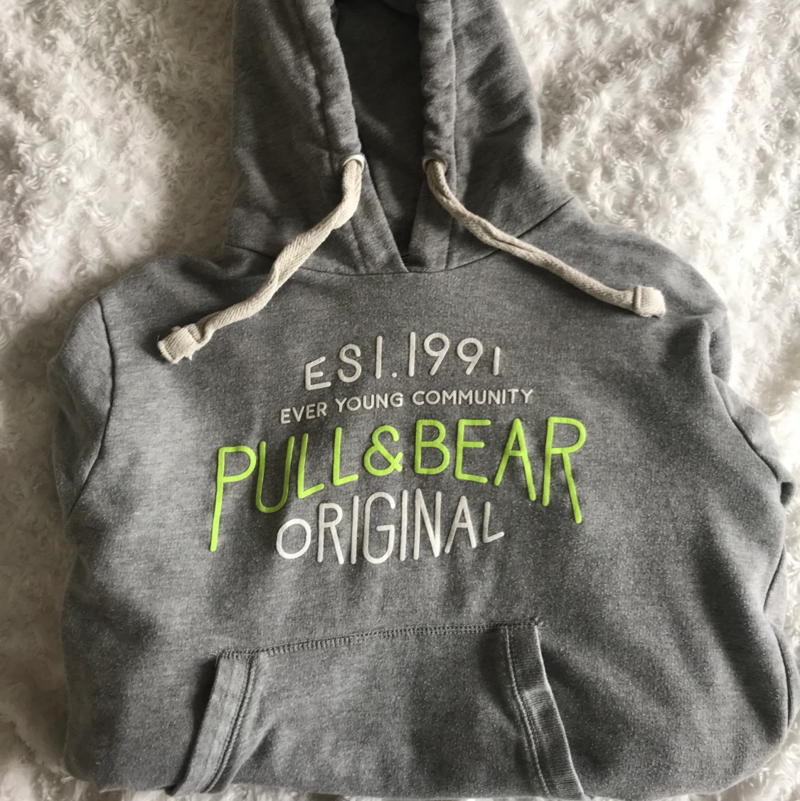 Pull & bear hoddie - 90