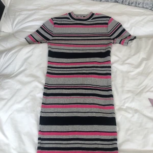 Klänning från Cubus  - Fin klänning från Cubus, storlek S. 
