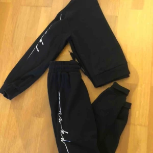  - Mjukissätt från NAKD, xxs men passar xs. Använd fåtal gånger