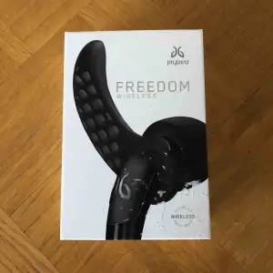 Jaybird Freedom wireless. Använt men bra skick. Bra batteritid, perfekta att träna i. 