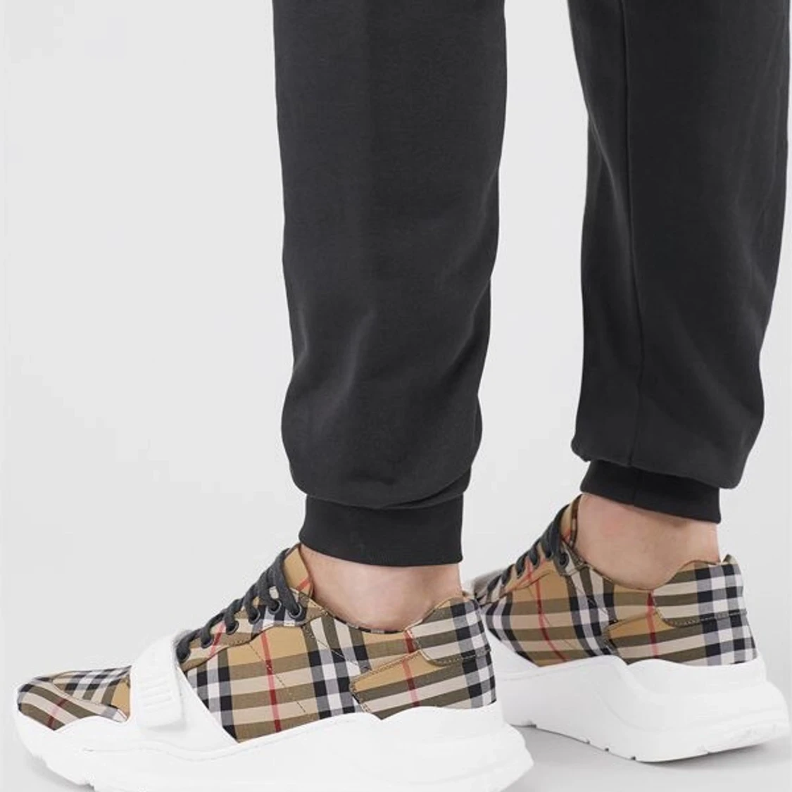 Prada vintage check skorđ±