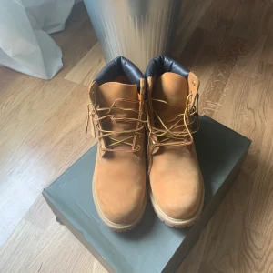 Timberland - Oanvända. Nypris 1999