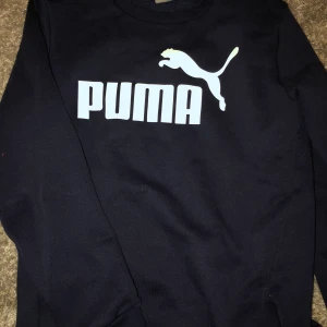 Puma sweatshirt  - Som ny, 150kr inkl frakt