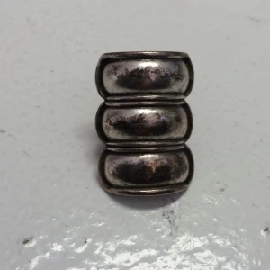  - ⭐️Stor ring
Tar swish, kan mötas i Stockholms innerstad.
Köparen står för frakten.