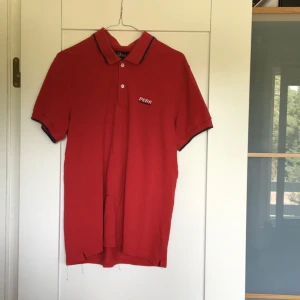  - Piké tröja från Peak Performance i storlek M