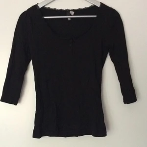  - Söt 3/4-ärmad tröja.