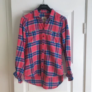  - Skjorta från Hollister. Fint skick! 