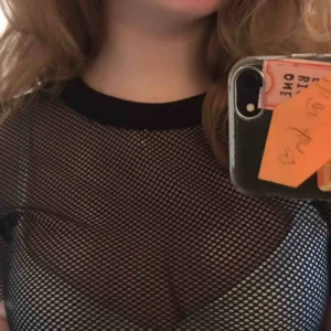  - Nät T-shirt från carlings! Super fin med en snygg topp under! Kan mötas upp i Uppsala eller så tillkommer frakt 💕