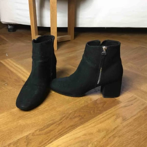  - Kan gärna bytas mot annat, Sjukt snygga spanska mocka boots köpta i malaga. 