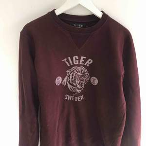Tiger of Sweden sweatshirt i använd skick