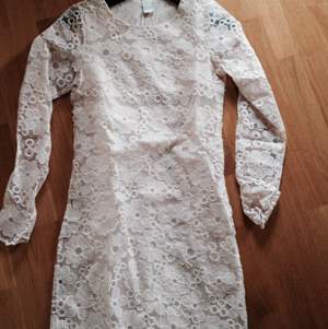 Lace dress in white from Vila. 
Size S and never used, it is Brand new.
Looking for new owner who embrace lace dressing and loves white colour.