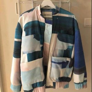  - Aldrig använd!  Oversized.  Storlek: S 