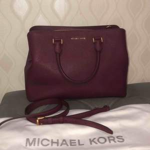 äkta | Väskor från Michael Kors | Second hand | Plick