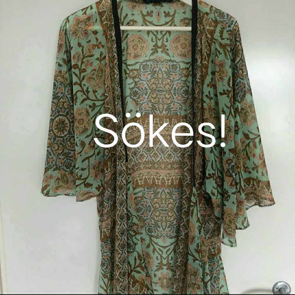 Söker denna kimono från zara eller någon liknande! 🌼. Övrigt.