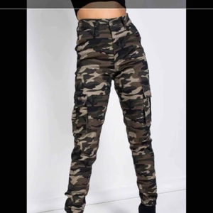  - Dessa känner ni igen. Tvättade en gång. Fina och otroligt sköna men stora på mig.   Kan mötas upp i Stockholm. Kan även frakta  DM för bättre  bilder 