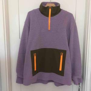 Acne Studios Terrycloth fleece sweatshirt Lilac. Aldrig använd.  